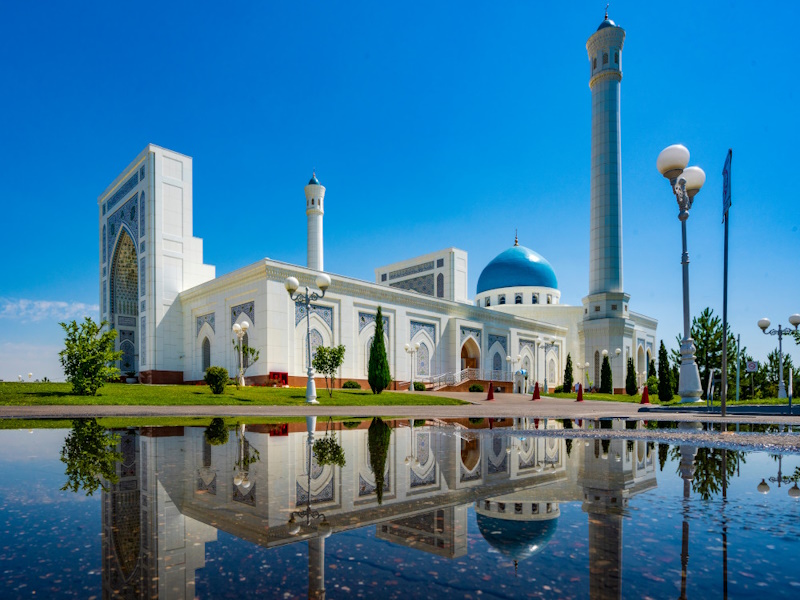 minor,mosque,,white,mosque,,tashkent,uzbekistan